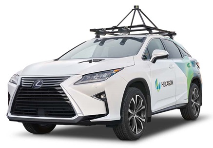 Hexagon branded Lexus with roof rack
